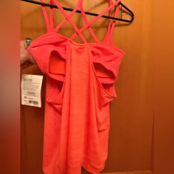 Athleta Shadow Stripe Energize Tank Top Built-In-Bra Size XS NWT - Picture 9 of 14